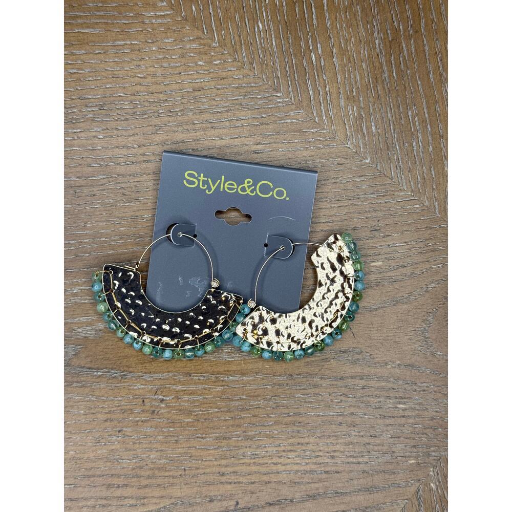 Style & Co Hammered Gold Tone Beaded Hoop Earrings Green Stone Statement Boho